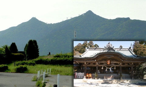 筑波山と筑波神社(拝殿).jpg