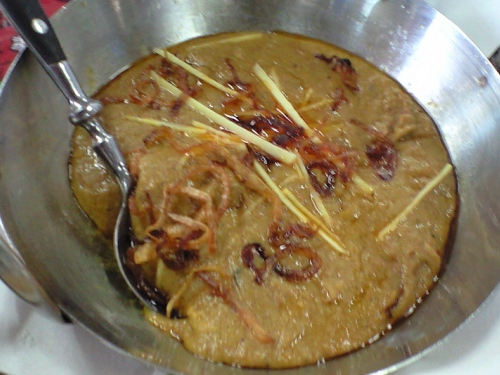ハリーム(パキスタン名物)
