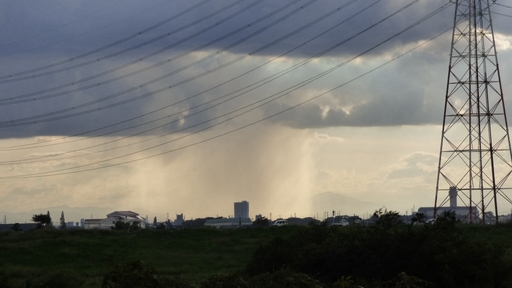 夕立(越谷市上空)