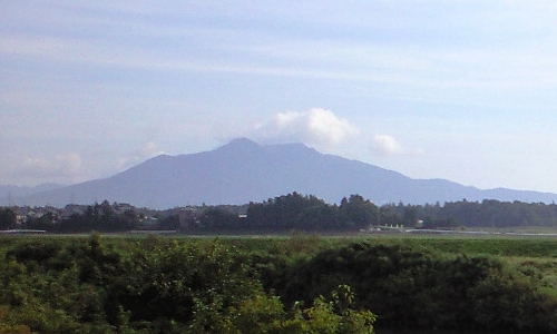 筑波三峰(坊主山・男体山・女体山)愛国橋付近