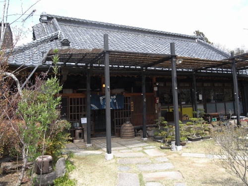 萬吉禎母屋