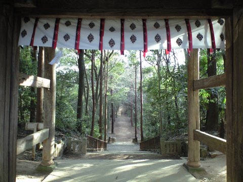 安楽寺延命長寿祈願門)