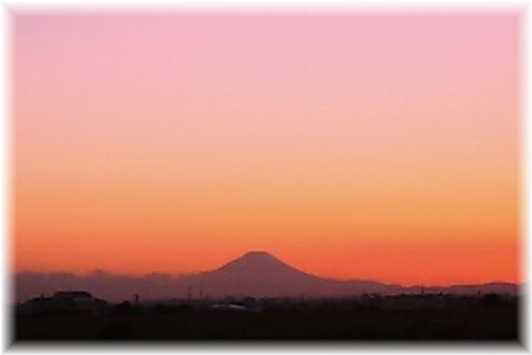 江戸川CR玉葉橋付近からの富士山と夕焼け
